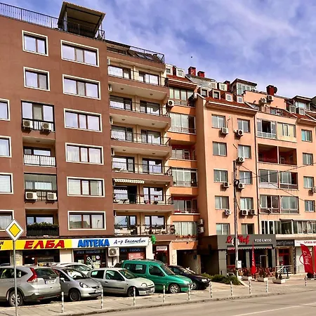 Апартамент Happy Bears Place *